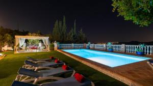 Villa Buhardilla by Casitas Select