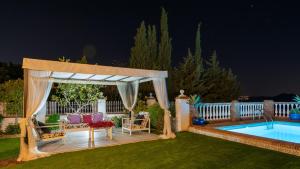 Villa Buhardilla by Casitas Select