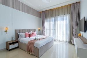 ELIVAAS Elite Sereno - Luxe 4 BHK Villa With Pvt Pool & Garden