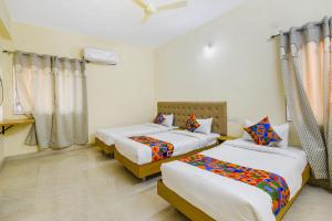 FabHotel RK Suites - Nr US Consulate, Financial District