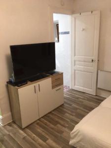 jolie studio meublé 407