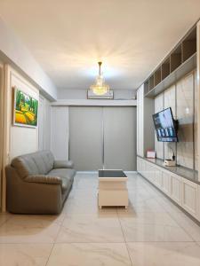 Sky House BSD 3 Bedroom 70m2 View Pool Dan Garden