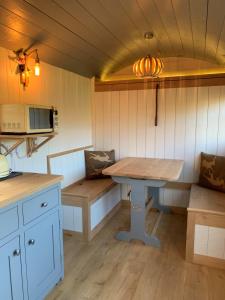 Luxury shepherd hut on rare breed smallholding