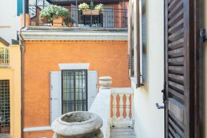 Le Stanze nel Ghetto, Bologna by Short Holidays