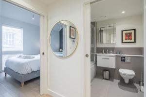 Superb Central Apt With Parking