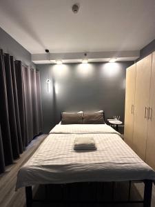 Malate Bayview Mansion City View and Seaview Room