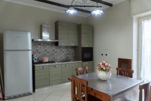 Casa Vacanze Residenziale, near the Sea, free parking, family accomodation