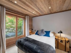 Chalet de luxe avec espace bien-être, 5 chambres ensuite, cinéma, proche Megève - FR-1-569-81
