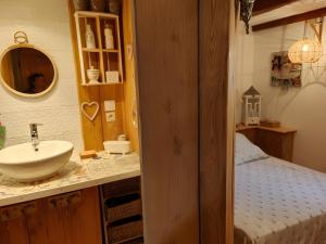 Maisons d'hotes Le Mas de la Rode : Chambre Double Supérieure