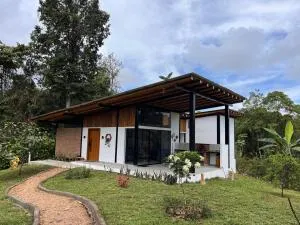 Casa Campestre Wasi loma - Puerto Quito