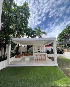 NEW Exclusive Luxury Pool Villaa