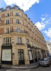 Geranimus Picasso Heart of Paris