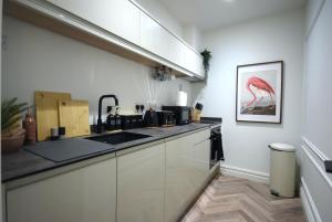 CITYeSCAPE - Studio 2 1 Bath Sofa bed NQ