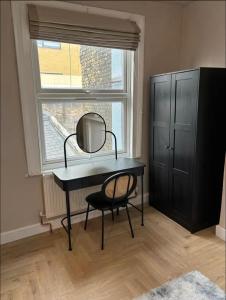 Classy Camden Studio