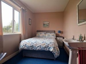 Paddy Staffs Cottage