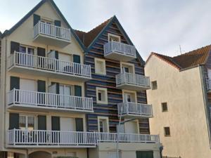 Appartements Charmant T2 avec Balcon a Deux Pas de la Digue, Plein Ouest - Cuisine Equipee, Sejour Lumineux - FR-1-675-24 : Appartement