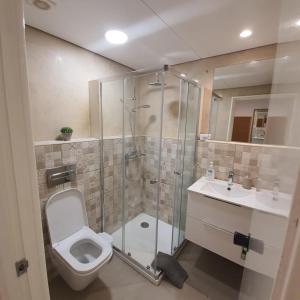 Center Marina view Yellow Studio