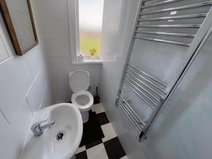 Ensuite Double-Bedroom in the Heart of Salford Manchester GCSW2 Perfect for Short Stays