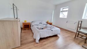 Le petit Château Avesnois - Studio pour 2 personnes - Cuisine Partagée