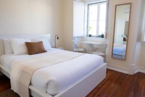 Matching Loures Guest House