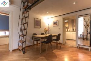 Tree House by TuscanyWeGo