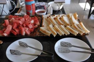 Pine Maderas by Embrace