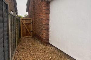 Pet-Friendly - 2 Bedrooms Bungalow hot tub parking