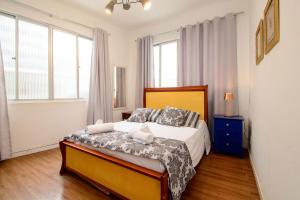 Apto com garagem a 200m da praia HC1357