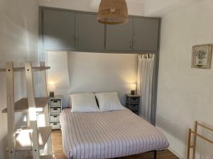 Appartement vue mer Menton vieille ville