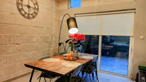 Sliema Strand Stylish Loft apartment by the Sea
