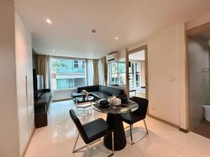 1 bedroom walk to Kalim