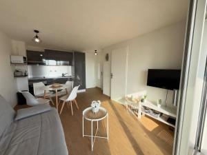Valras-Loc Casino Beach - Moderne et Vue Mer