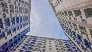 Stylish Luxe 1 Bedroom Suite Near NAIA - FREE HIGH SPEED WIFI