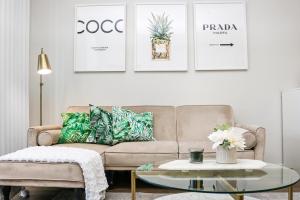 Luxe Marina Del Rey Apartment,Parking, Gym, Pool, jacuzzi,BBQ