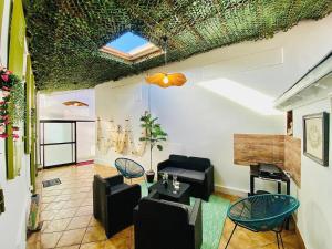Maison proche plage et centre ville, climatisée avec ménage, draps et serviettes inclus