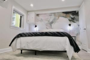 Darling Apartment in Capitol Hill - TWO min to Metro