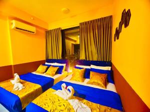 VIP3BR Romantic Retreat for12 withSea & City Views