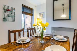 Beeston town house - Sleeps 4