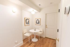 Delightful Apt in the Heart of Dupont