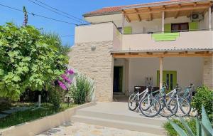 4 Bedroom Pet Friendly Home In Rupalj