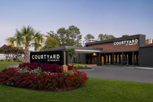 Courtyard by Marriott Atlanta Northlake