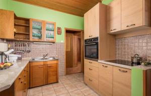 Gorgeous Apartment In Rijeka 