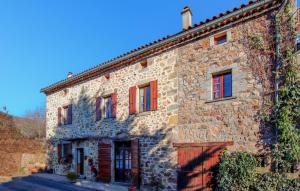 Maisons de vacances Amazing Home In Chassiers With Wifi : photos des chambres