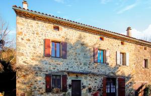 Amazing Home In Chassiers With Wifi