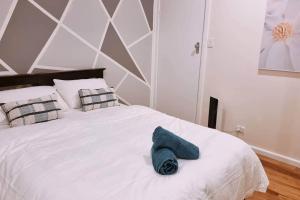 Spacious House - Sleeps 8