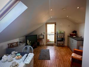 Islay View- Double Bed Apartment (NITB APPROVED)