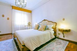 QUEEN HOME Gabrielle