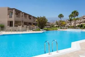 Fantastic seafront apartment with sea views & pool - La Mareta