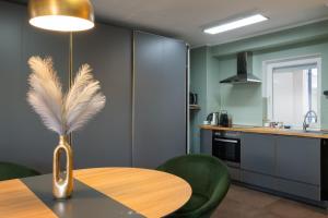 Private Rooftop Terrace - Sunny Retreat