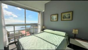 Departamento frente al mar tres dormitorios